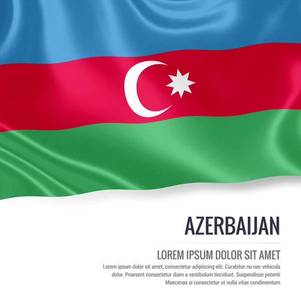 Bandeira do Azerbaijão. Bandeira sedosa do Azerbaijão acenando em um fundo branco isolado com a área de texto branco para sua mensagem de anúncio. Renderização 3D . — Fotografia de Stock