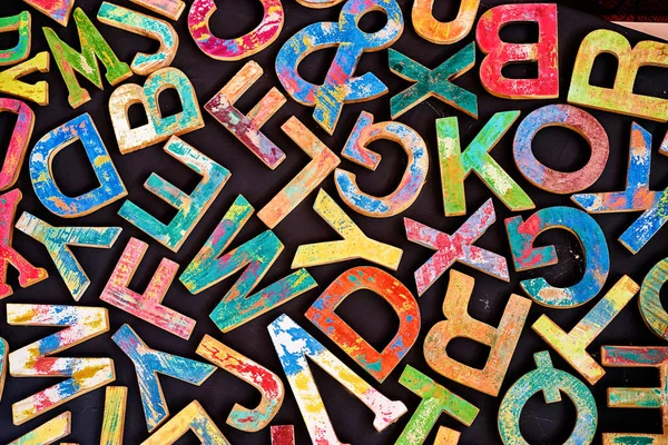 Letras de madeira coloridas — Fotografia de Stock