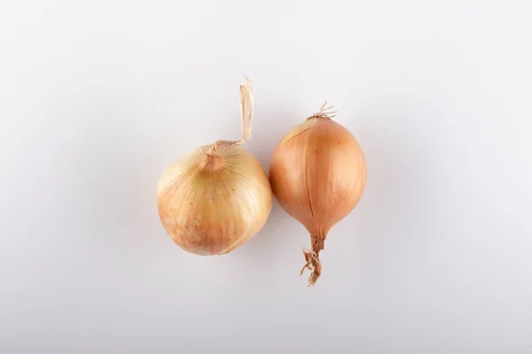 Frische Weiße Zwiebelköpfe Auf Weißem Hintergrund Nahaufnahme — Stockfoto