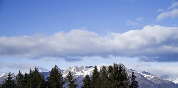Himlen över italienska Alperna — Stockfoto