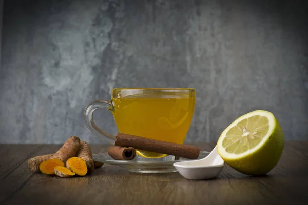 Zerdeçal bitkisel çay — Stok fotoğraf