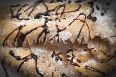 Tipik İtalyan pasta Chiacchere