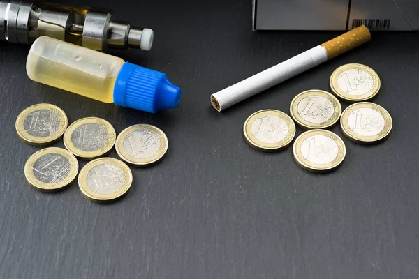 Tax Liquids Electronic Cigarettes Italy — Stock Photo, Image