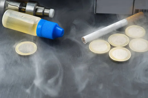 Elektronik Sigara Talya Sıvılar Üzerinde Vergi — Stok fotoğraf