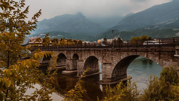 Πανοραμική Θέα Στη Λίμνη Lecco Στην Ιταλία Μια Όμορφη Μέρα — Φωτογραφία Αρχείου