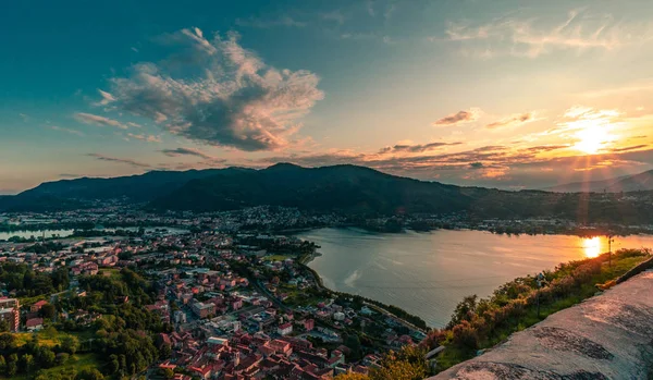 Innominato Kalesi Talya Nın Lombardy Şehrindeki Lecco Vercurago Belediyeleri Arasında — Stok fotoğraf