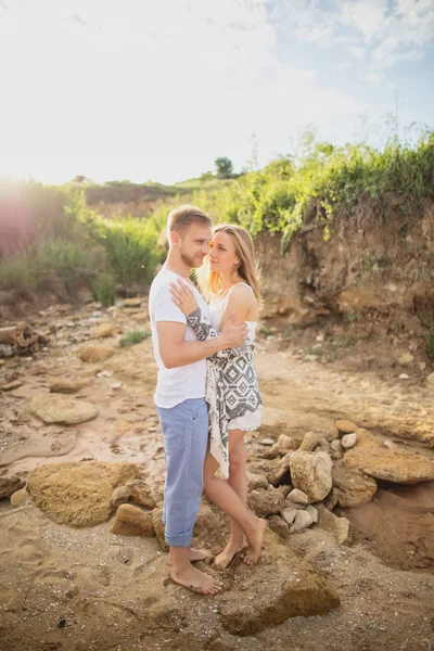 Young beautiful couple — Stock Photo, Image