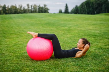 eğitim genç güzel kızdır