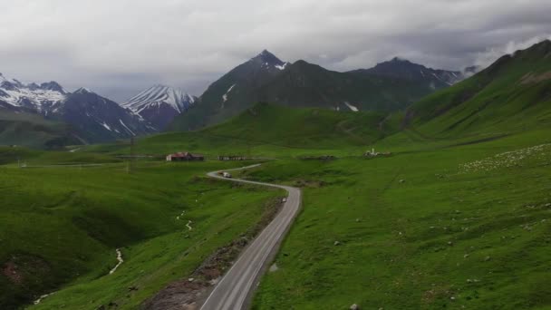 Вид Воздуха Красивые Зеленые Горы — стоковое видео