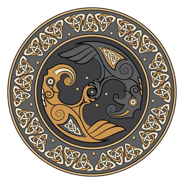 Escudo viking, decorado com um padrão escandinavo e Ravens of God Odin. Huginn e Muninn — Vetor de Stock