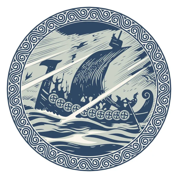 Diseño vikingo. Drakkar navegando en un mar tormentoso. En el marco del patrón escandinavo — Vector de stock