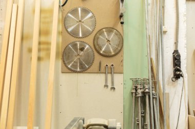 set marangozlar ve Aracı'nın tne odun talaşı