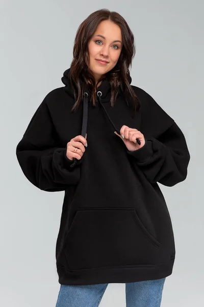 Vrouw Zwarte Oversize Hoodie Model Voor Logo Branding Ontwerp — Stockfoto