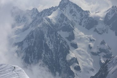 Mont Blanc, Chamonix, İsviçre yakınındaki bir Alp dağ manzarası görünümünü