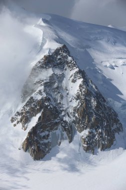 Mont Blanc, Chamonix, İsviçre yakınındaki bir Alp dağ manzarası görünümünü