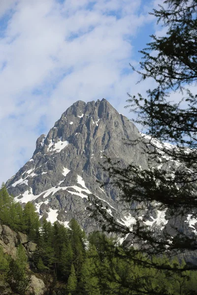 Vista de un paisaje alpino de montaña cerca del Mont Blanc, Chamonix, Suiza — Foto de Stock