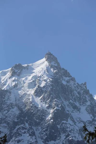 Blick auf eine alpine Berglandschaft bei Mont Blanc, Chamonix, Schweiz — Stockfoto