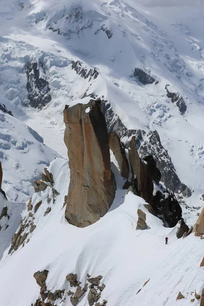 Blick auf eine alpine Berglandschaft bei Mont Blanc, Chamonix, Schweiz — Stockfoto