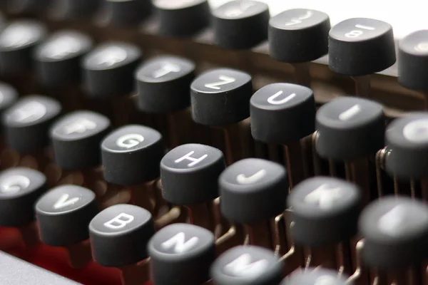 Primer plano / detalle de una máquina de escribir vintage —  Fotos de Stock