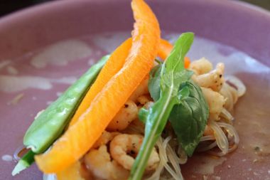 Açık yaz rulo bir plaka üzerinde