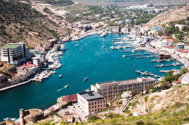 kar maskesi defne, Kırım