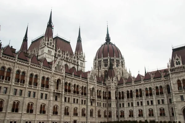 Budapeşte'de muhteşem Sarayı