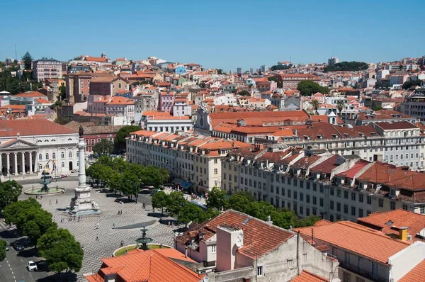 Lizbon kırmızı çatılar