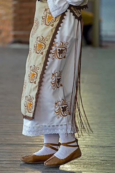 Detail of traditional Romanian folk costume from Banat area, Rom — Stock Photo, Image