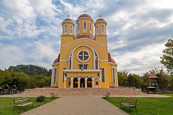 Catedrala Ortodoxă din Reşiţa, România . — Fotografie, imagine de stoc