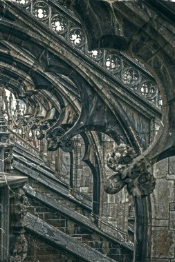 Milano Cath çatısı mimarik detayları ile eski fotoğraf