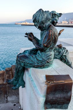 Le Sartine bronz heykel Trieste, İtalya