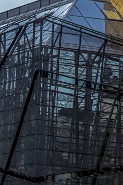 Belgrad 'da modern bir binanın cephe, Sırbistan