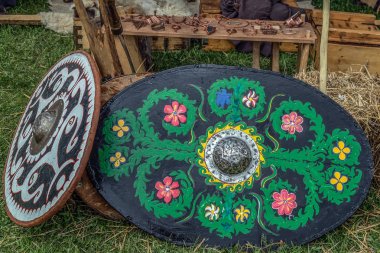 Daçya eski silah ve belirli pirinç takı türü