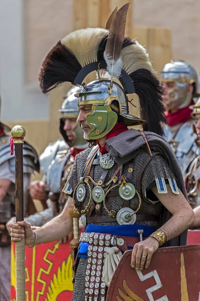 Soldado romano em traje de batalha — Fotografia de Stock