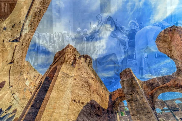 Doppia esposizione all'interno del Colosseo, Roma, Italia — Foto Stock