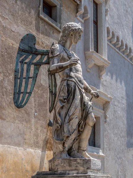 Estatua de Ángel en el interior del castillo San Angelo —  Fotos de Stock