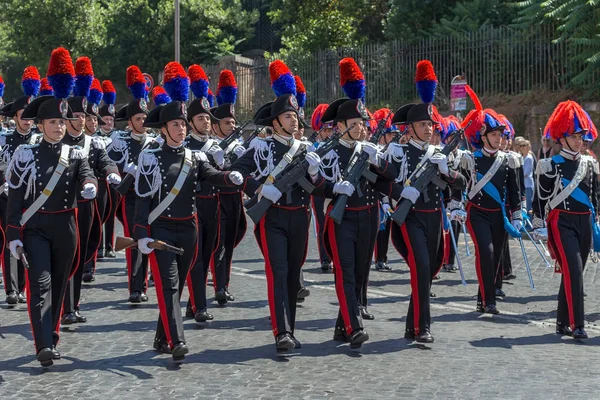 Défilé militaire à la fête nationale italienne — Photo