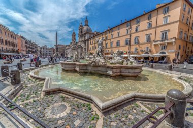 Piazza Navona çeşmeler ile