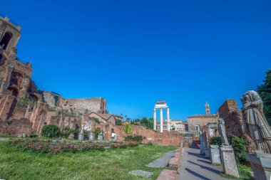 Roman Forum, Roma, Ital heykelleri ile Vestilleri sokak
