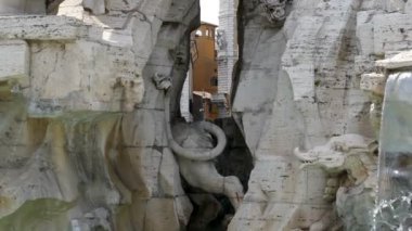 Ayrıntı dört Irmak ve Mısır obelisk Çeşmesi