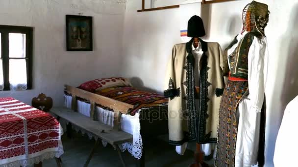 Interior of Romanian farmhouse interior, Banat region,Transylvania, Romania — Stock Video