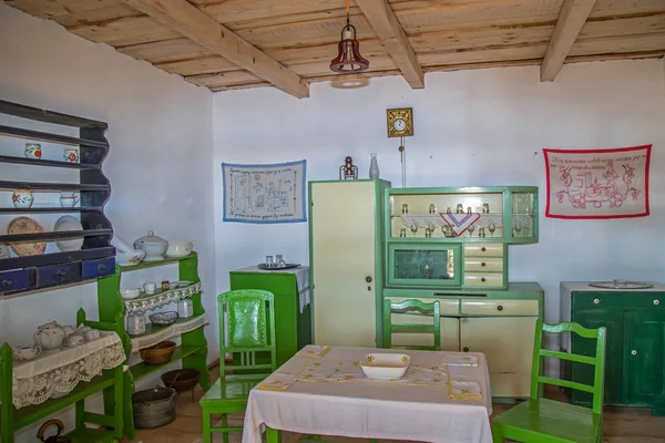 Interno di una casa colonica di etnie ucraine nella regione di Maramures — Foto Stock