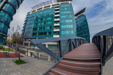 Belgrad üzerinde yeni bir iş merkezinde bulunan office binalar topluluğu