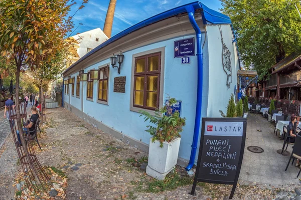 Restoran eski sokak Skadarlija, Belgrade, Sırbistan — Stok fotoğraf