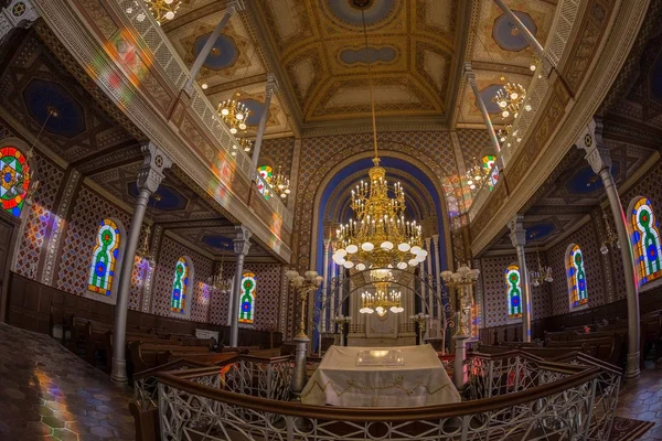 Intérieur de la synagogue orthodoxe, Oradea, Roumanie — Photo