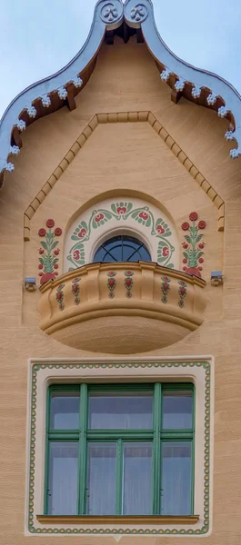 Fasáda paláce Stern, Oradea, Rumunsko — Stock fotografie