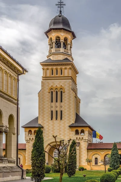 Колокольня из Коронационного собора в городе Альба-Юлия, Трансил — стоковое фото
