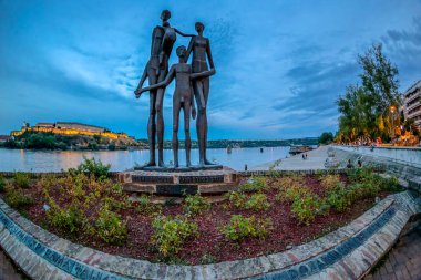 Novi Sad, Sırbistan için faşizm kurbanları anıt