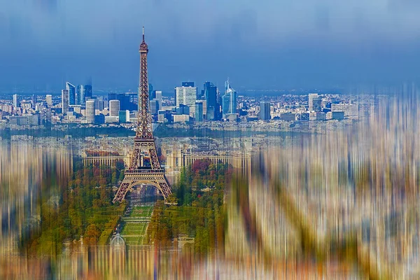 Luftaufnahme mit Eiffelturm und Verteidigungsbezirk in Paris — Stockfoto