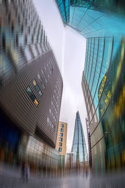 Daha fazla Londra Riverside, Londra üzerinde ofis binaları